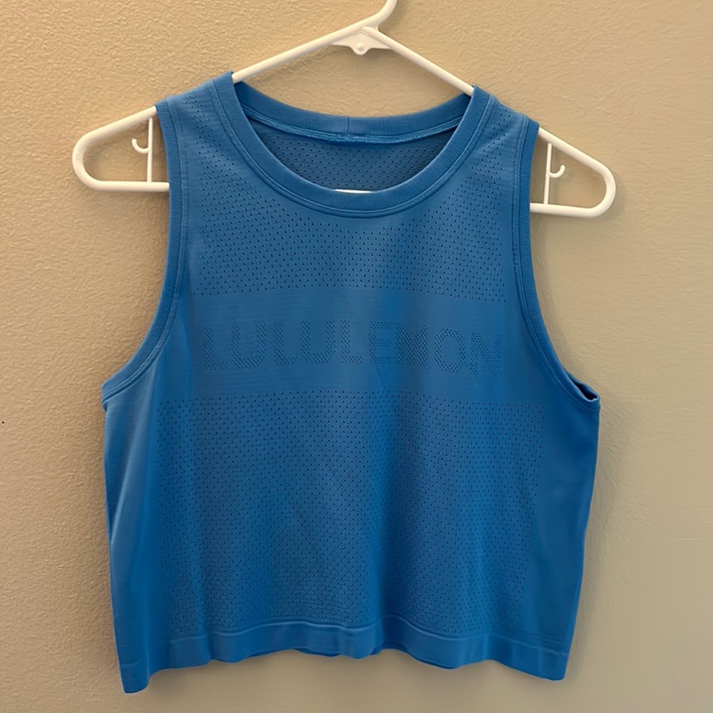 Lululemon, size 4, bright blue Train to be tank